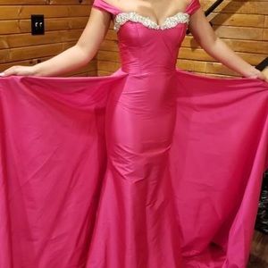 Custom Fernando Wong pageant gown